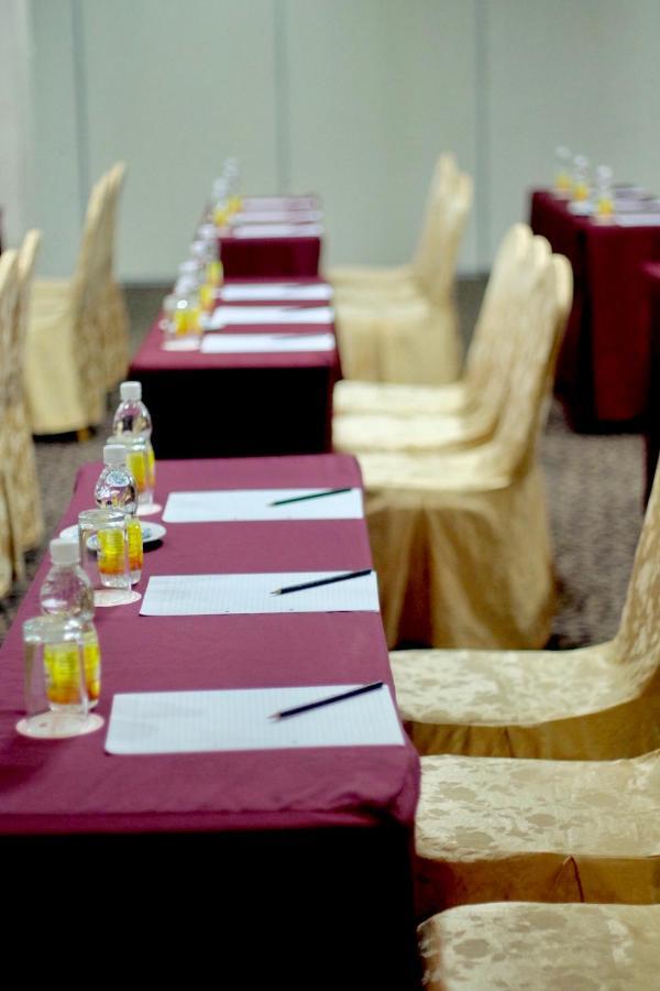 Carlton Hotel Shah Alam Kültér fotó